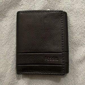 Fossil Lufkin Trifold Wallet